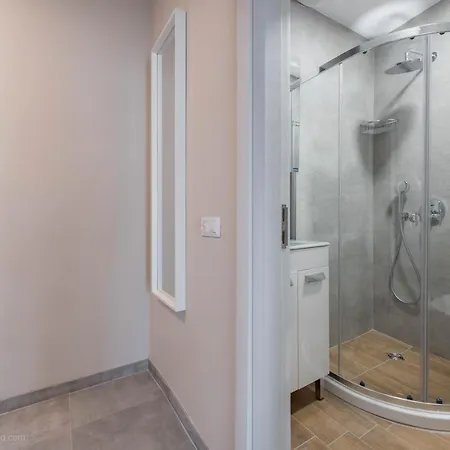 Apartment Sea Stories *